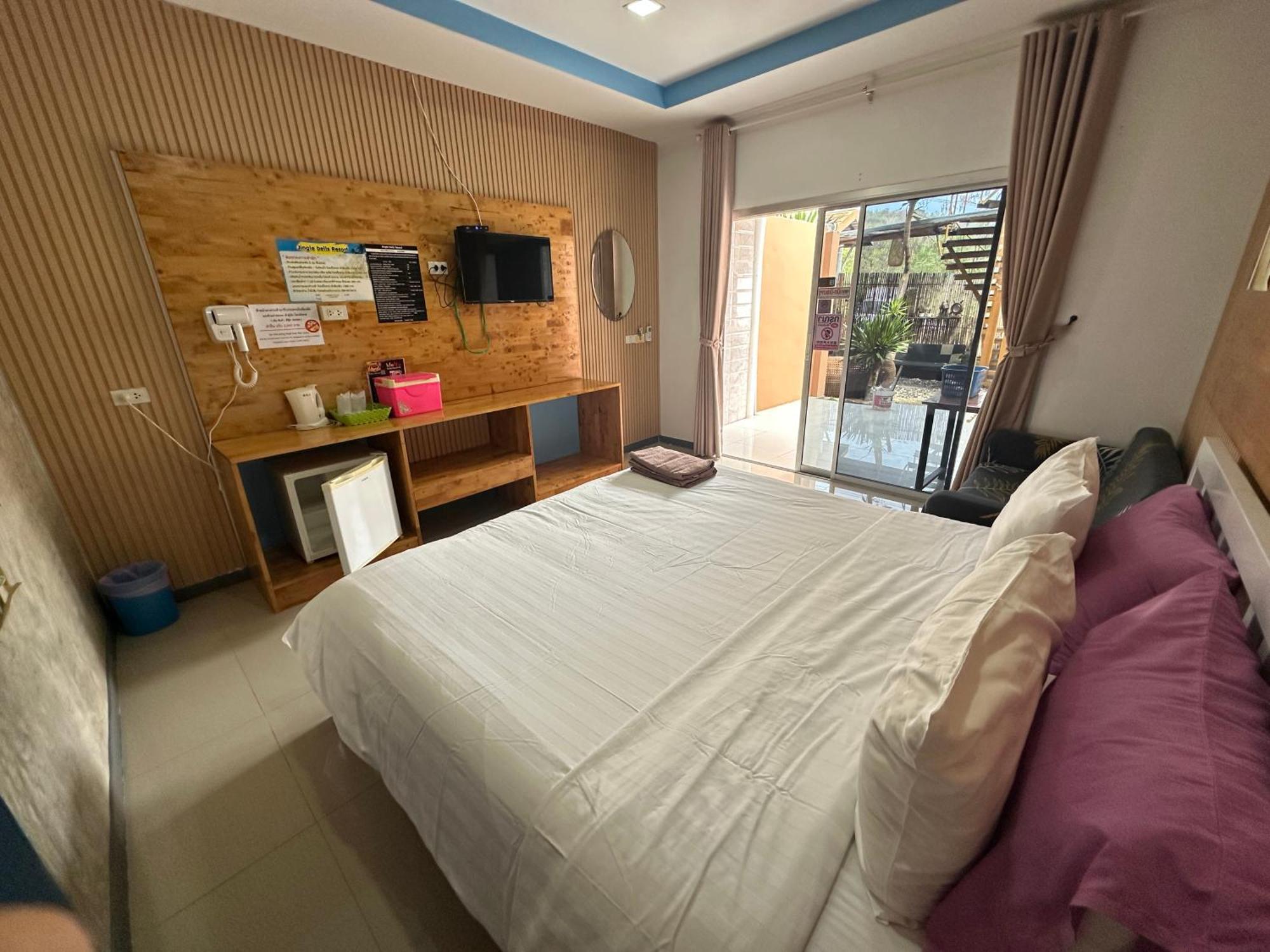Jingle Bells Resort Koh Larn Exterior foto